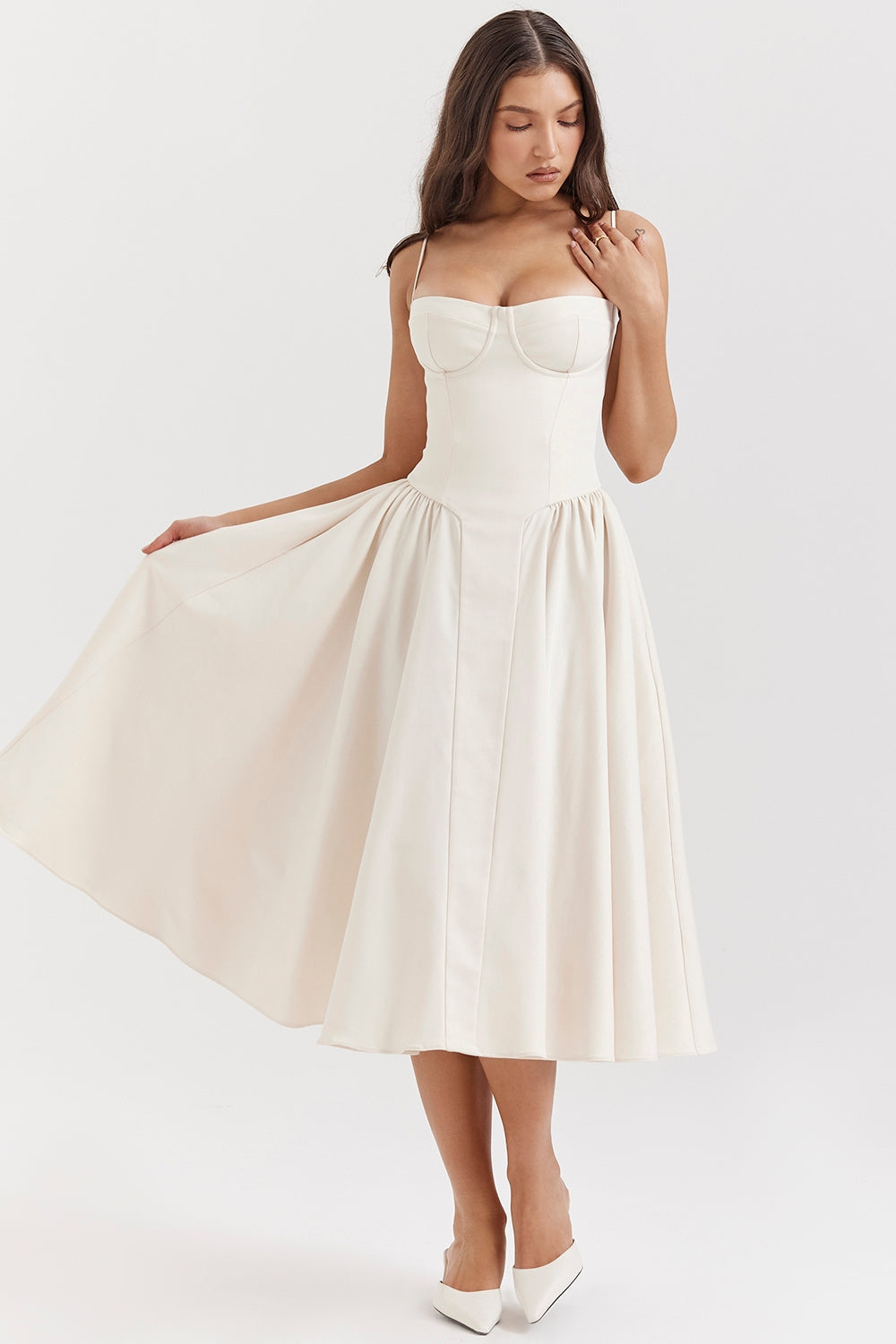 Seraphina – Maxikleid aus gerafftem Satin